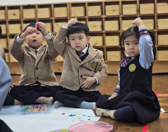 즐거운 미술시간! 점, 직선, 곡선을 알아보고 그려보아요